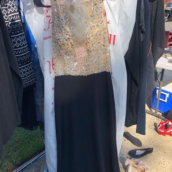Prom/Formal Dress - Picture 2 of 5